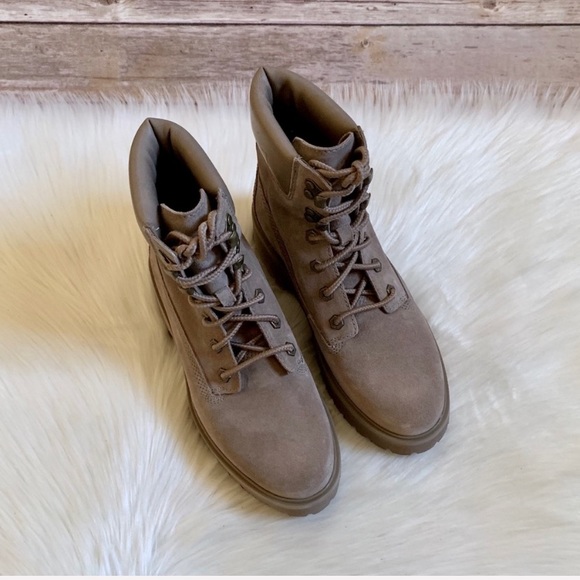 Timberland Carnaby Cool 6” Taupe Suede Boots - Picture 5 of 7